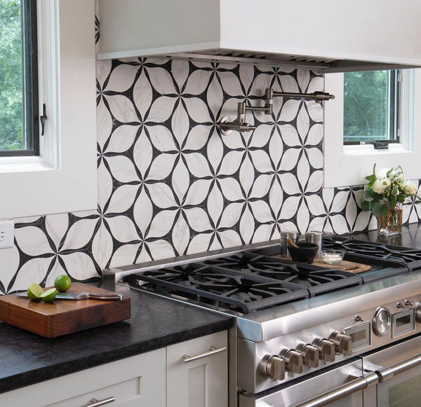 Corola Black 8" Hexagon Porcelain