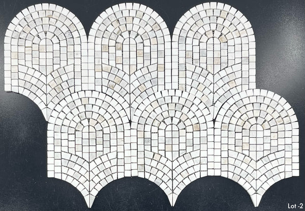 Mosaico Bianco Oro y Blanco Thassos Curvosa pulido
