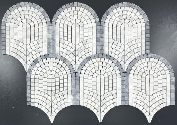 Mosaico blanco perla y Bardiglio Nuvolato Curvosa pulido