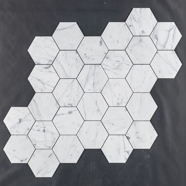 Bianco Carrara Mosaico hexagonal de 5" pulido