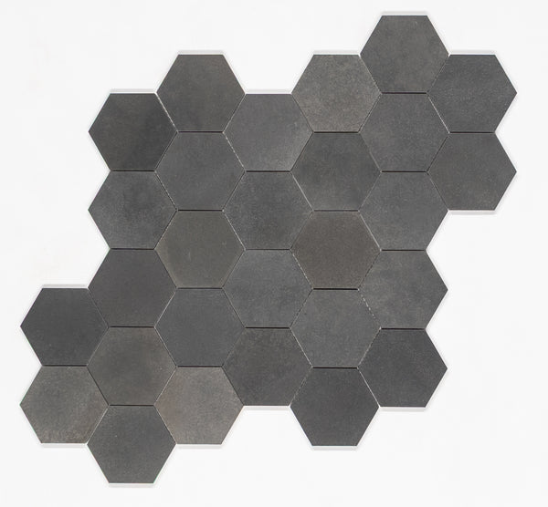 Mosaico hexagonal de basalto gris de 5" pulido