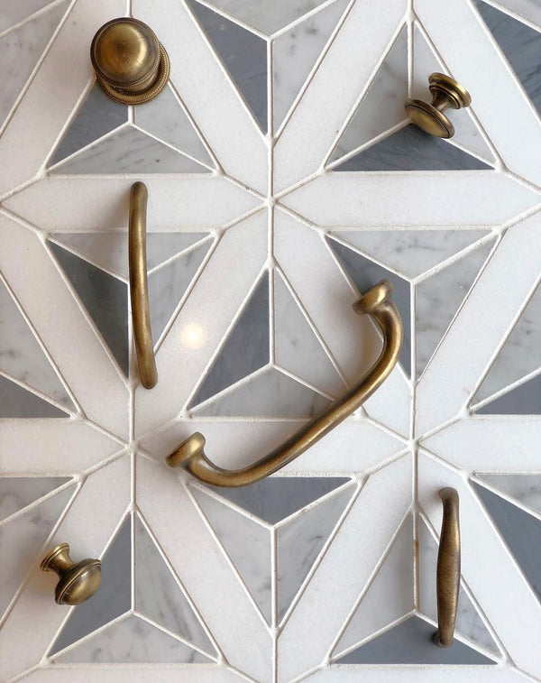Thassos Siena blanca con mosaico Bianco Carrara y Bardiglio pulido