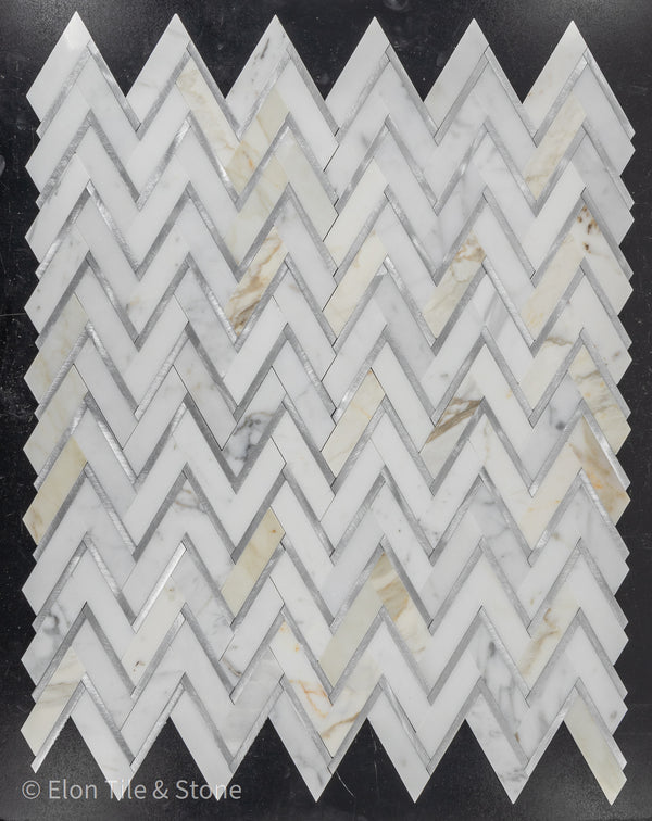 Calacatta Espiga Dorada con Mosaico de Aluminio Plata Pulido