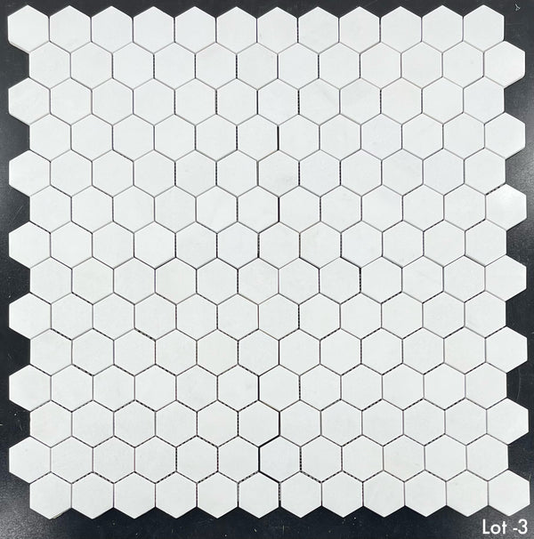 Mosaico hexagonal blanco Thassos de 2" pulido