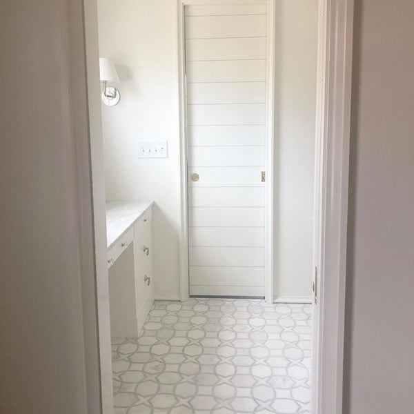 Pearl White Isola with Mystic Gray Waterjet Honed