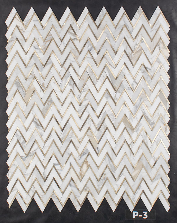 Calacatta Espiga Dorada con Mosaico de Aluminio Dorado Pulido