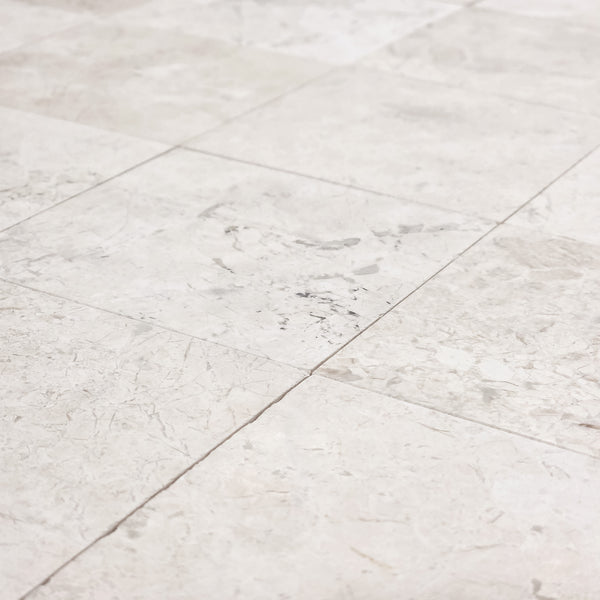 Vanilla Royale 4" x 4" Honed