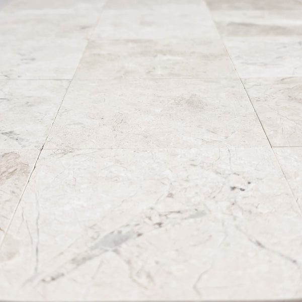 Vanilla Royale 4" x 4" Honed