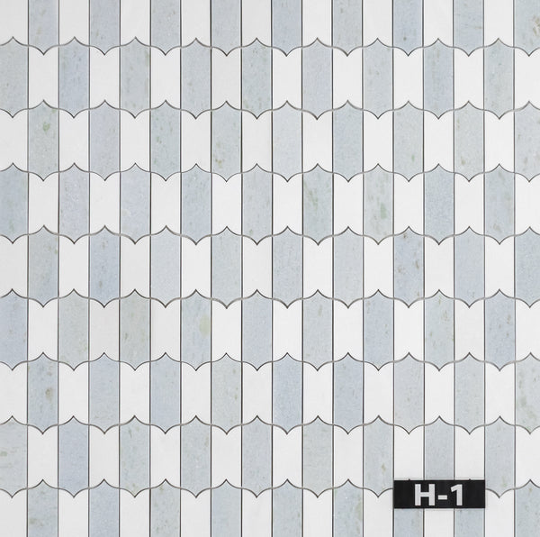 Mosaico azul celeste y blanco Thassos Regalia pulido