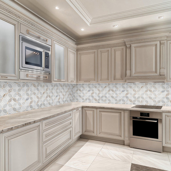 Bianco Oro Silhouette with White Thassos and Crema Marfil Mosaic Honed