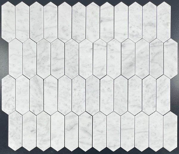 Mosaico de piquete Carrara de 2" x 6" pulido