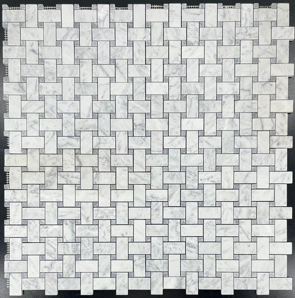 Tejido de cesta Bianco Carrara con mosaico de puntos gris pacífico de 3/8" pulido