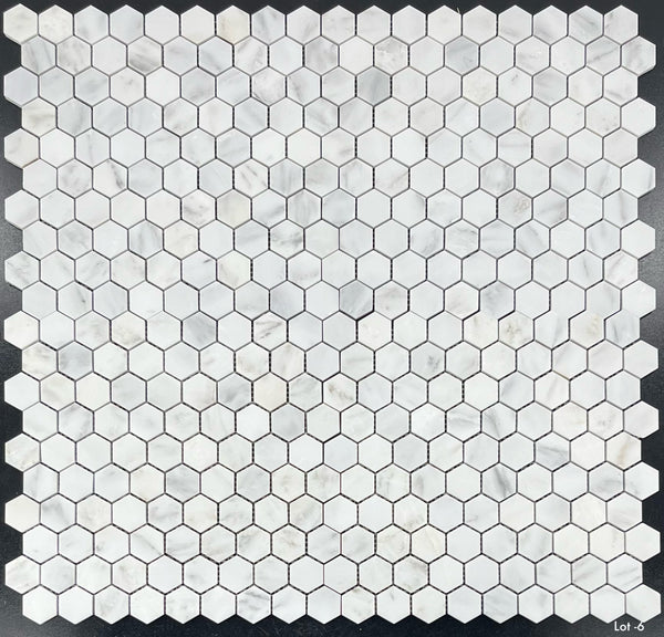 Mosaico hexagonal blanco perla de 1 1/4" pulido