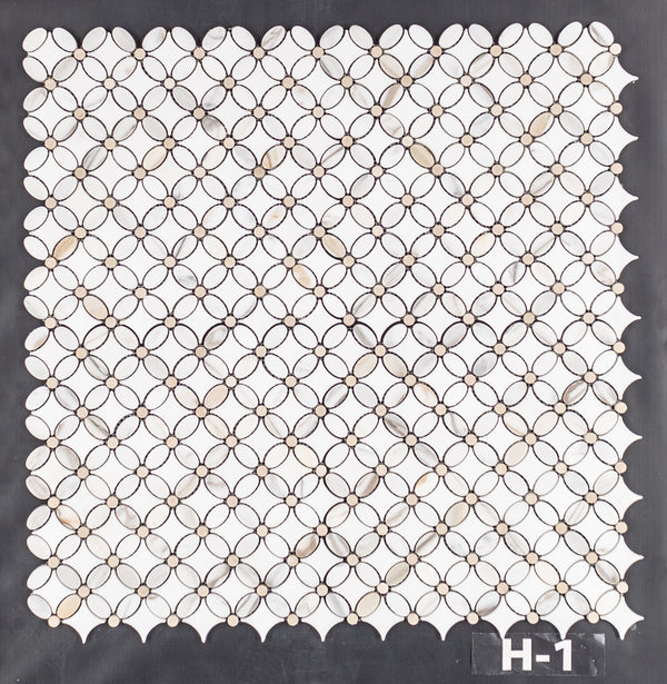 Calacatta Fleur con Thassos Blanco y Crema Marfil Dot Mosaico Pulido