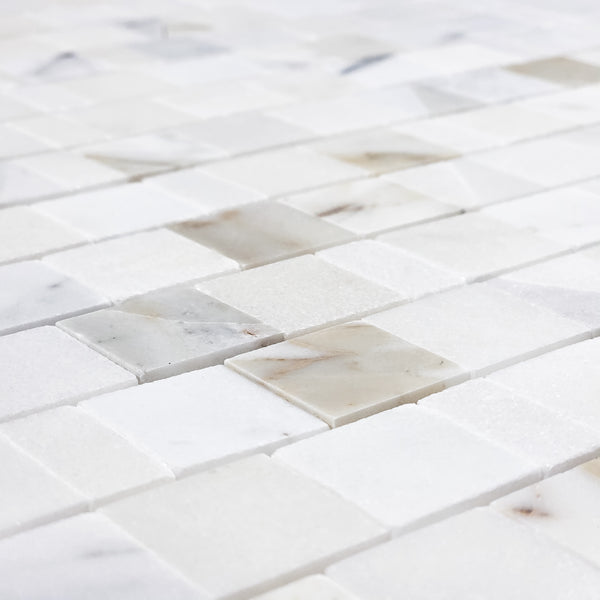 Calacatta Gold 1 1/4" Random Broken Joint Mosaic Honed