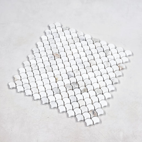 Bianco Oro Fan Mosaic Honed