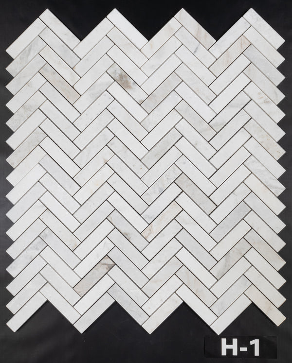 Bianco Oro Mosaico en espiga de 1" x 4" pulido