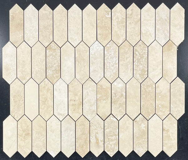 Mosaico de piquete de travertino marfil claro de corte cruzado, pulido y relleno, 2" x 6"