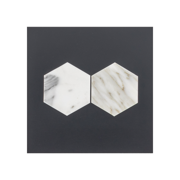 S104P - Tarjeta de muestra pulida con mosaico hexagonal Calacatta Gold de 3"