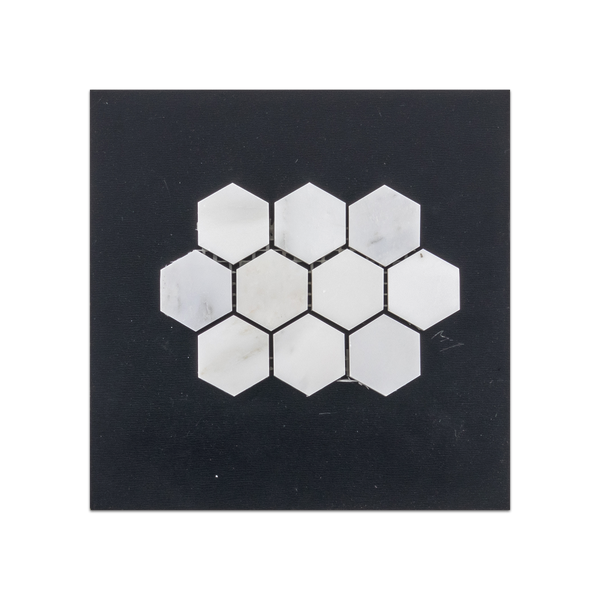 S118H - Tarjeta de muestra pulida con mosaico hexagonal, color blanco perla, 1 1/4"