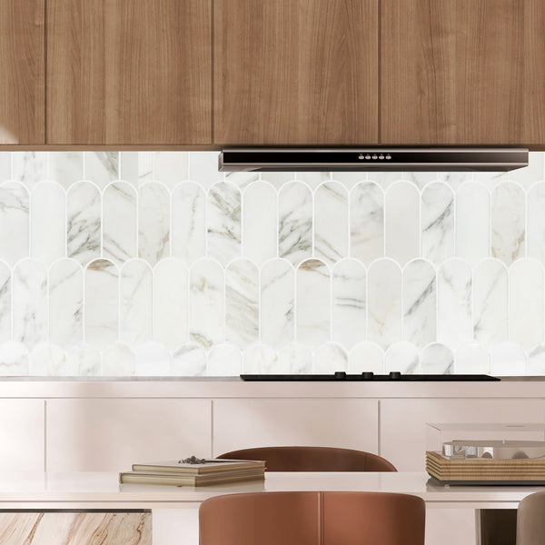 Calacatta Gold Wave Mosaic Honed