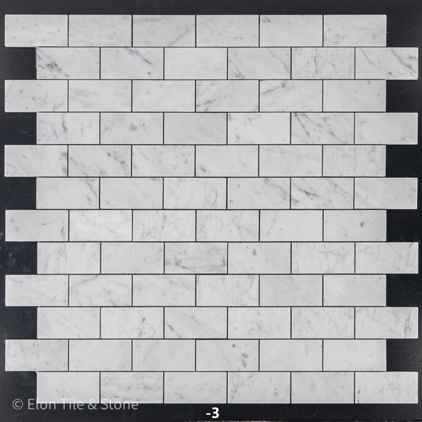 **STOCK LIMITADO** Bianco Carrara 2" x 4" Mosaico de ladrillo pulido