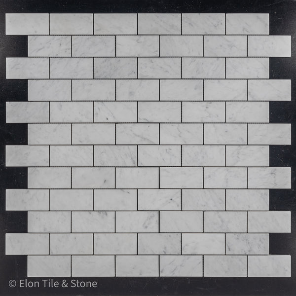 **STOCK LIMITADO** Bianco Carrara 2" x 4" Mosaico de ladrillo pulido