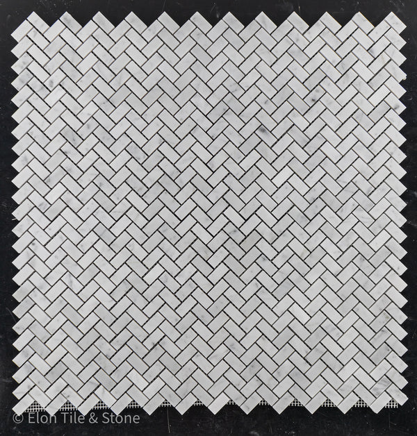 Bianco Carrara 5/8" x 1 1/4" Mosaico en espiga pulido