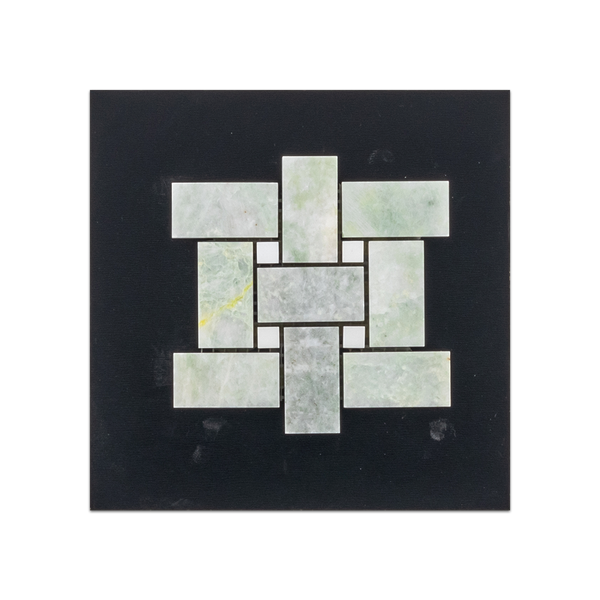 S43H - Tejido de cesta verde Ming con tarjeta de muestra pulida con mosaico de puntos absoluto blanco de 3/8"